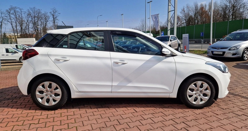 Hyundai i20 cena 44500 przebieg: 118140, rok produkcji 2019 z Opatów małe 172